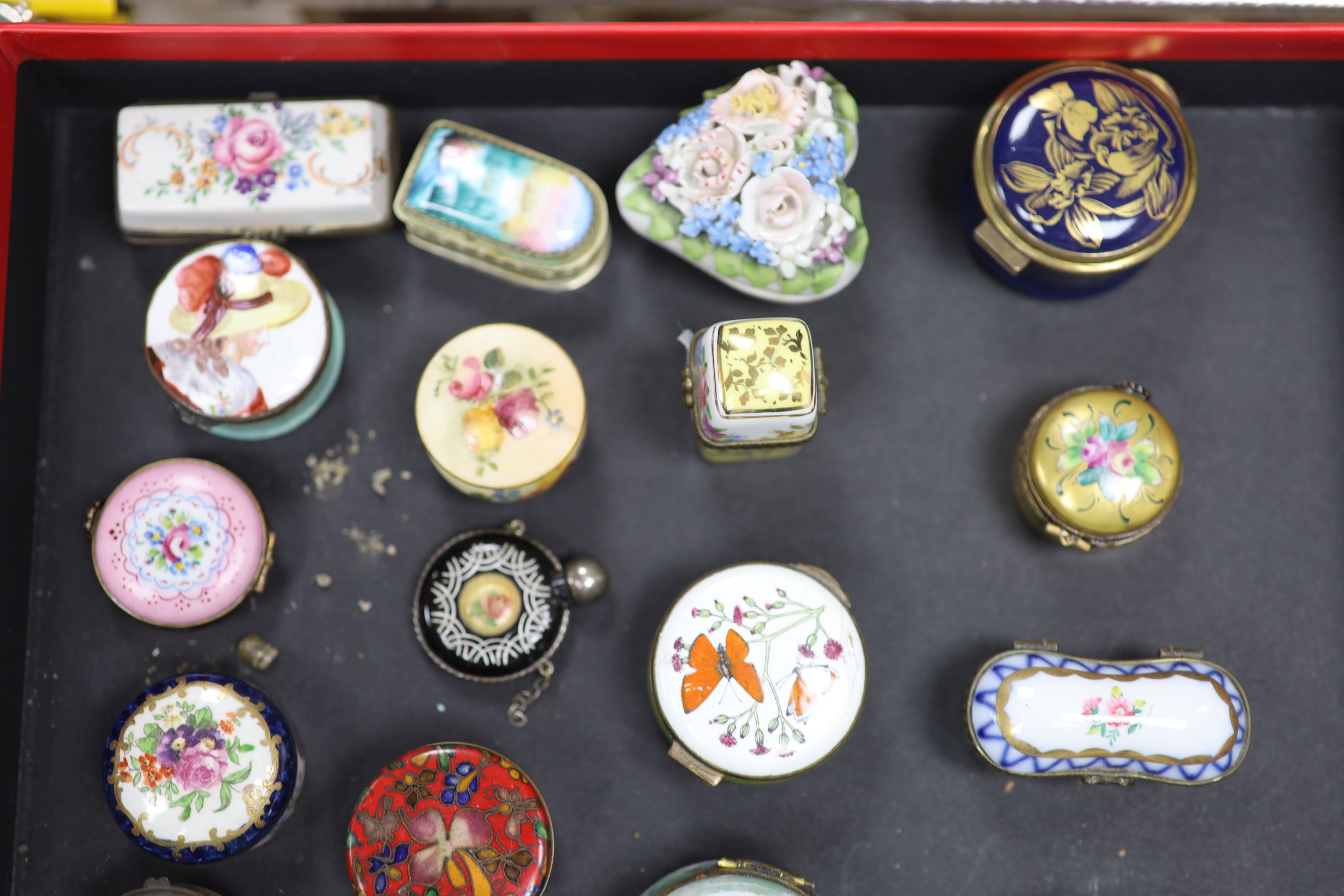 Twenty five limoges and Worcester and other ceramic and enamel boxes
